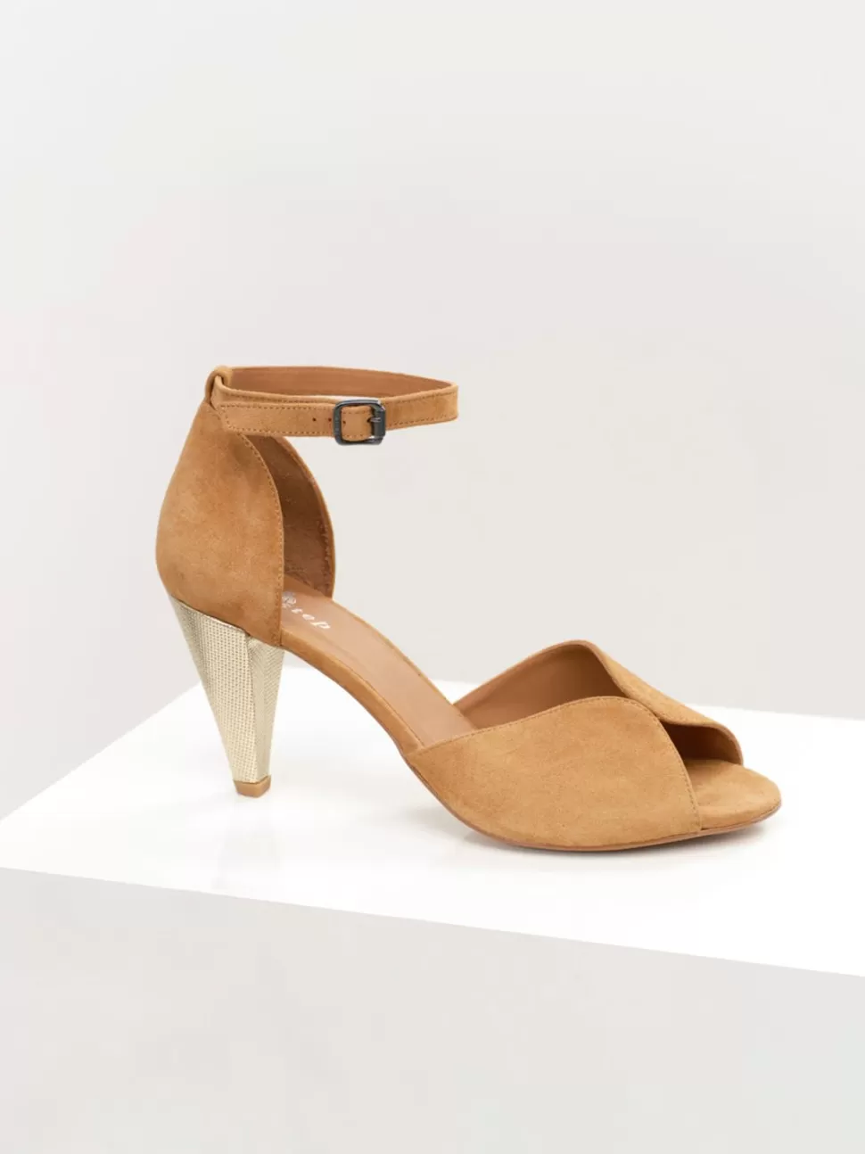 One Step O.Nola - Sandales A Talon Caramel En Cuir Velours Sale